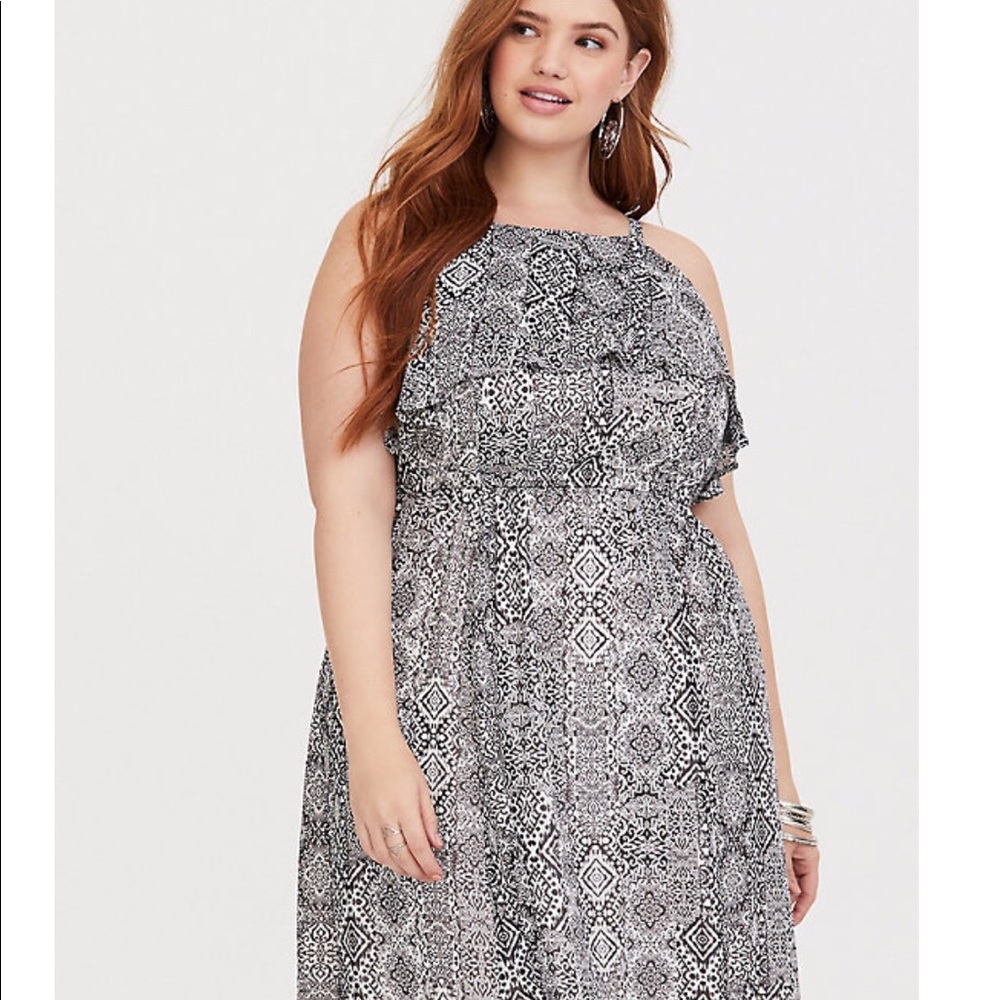 Torrid Black White Ikat Maxi Dress NWOT